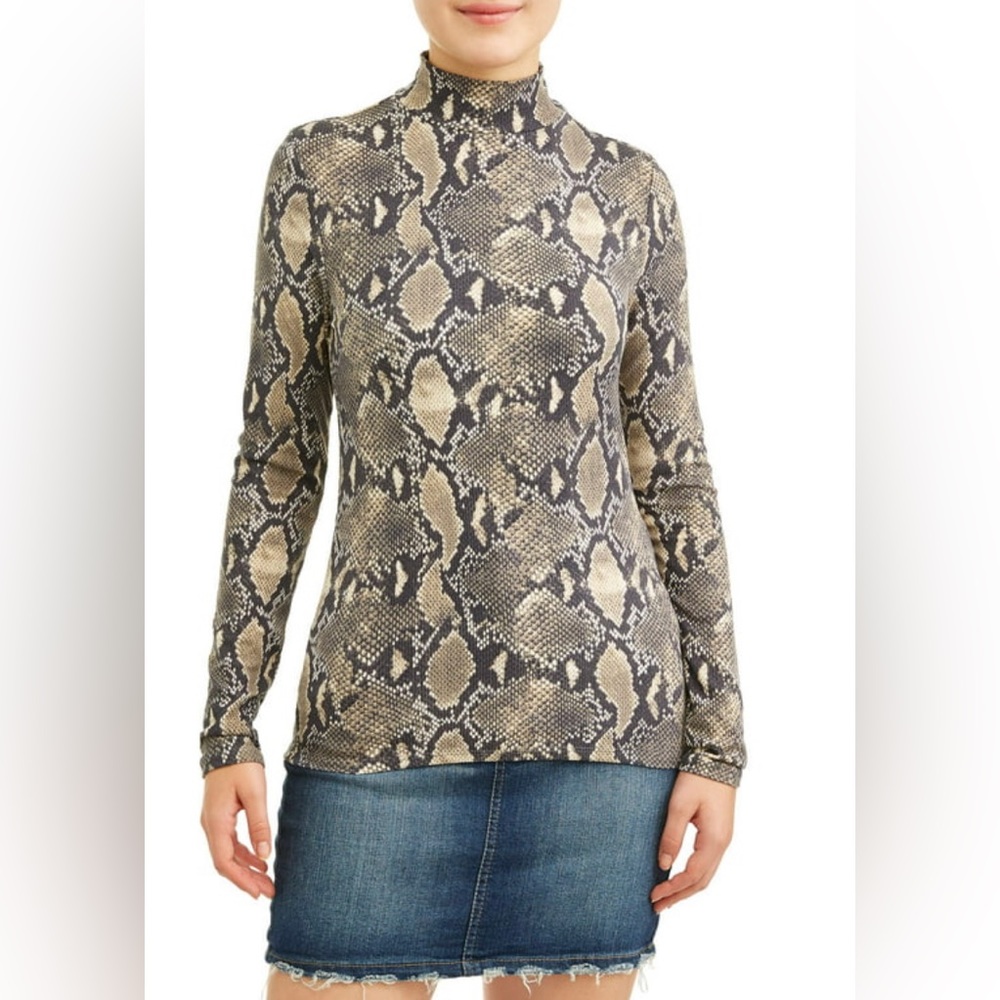 NOBO No Boundaries Brand Snakeskin Pattern Long Sleeve Turtleneck XS Pretty Top